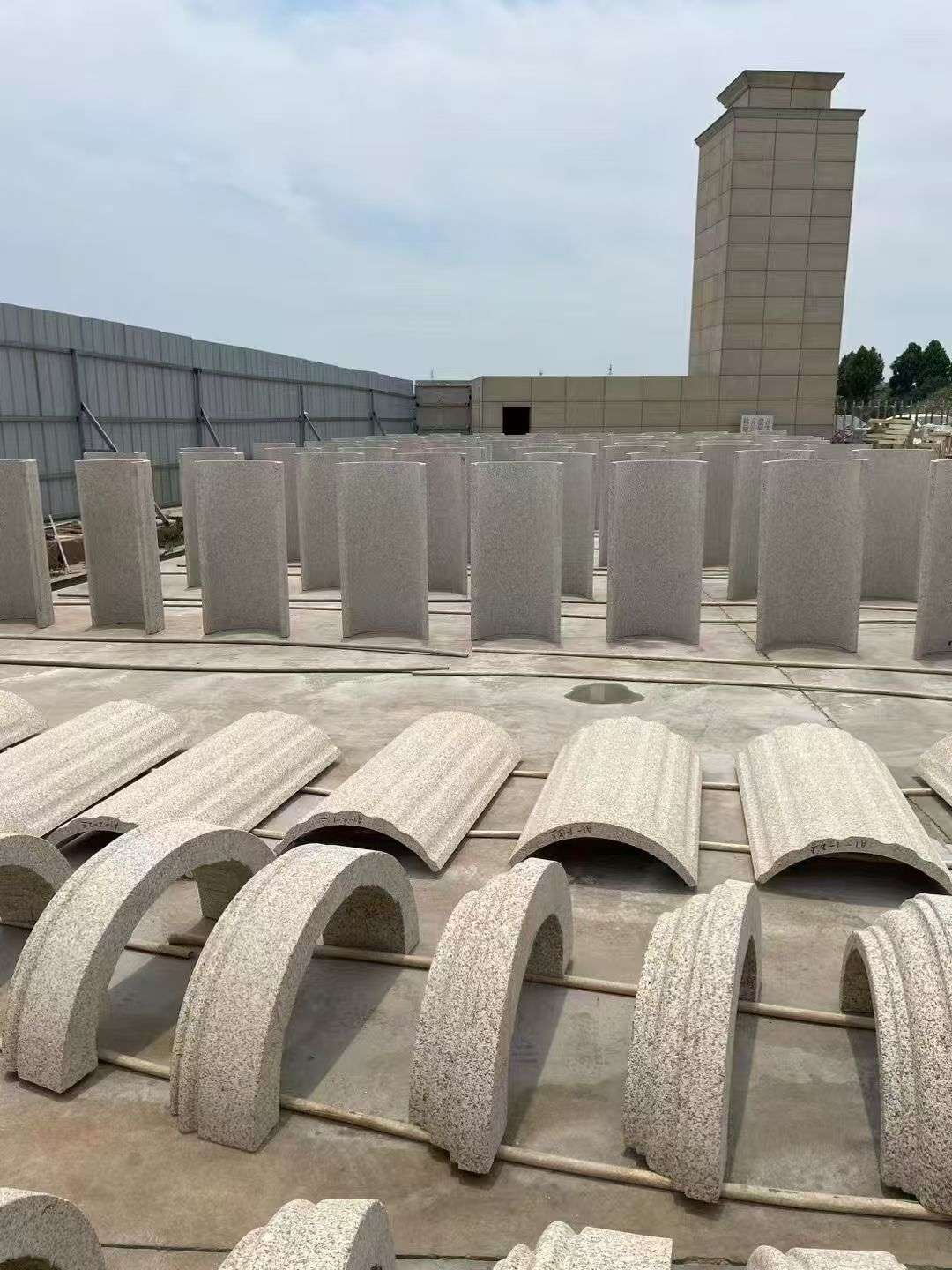 濮阳黄金麻别墅柱皮 异形 线条定制